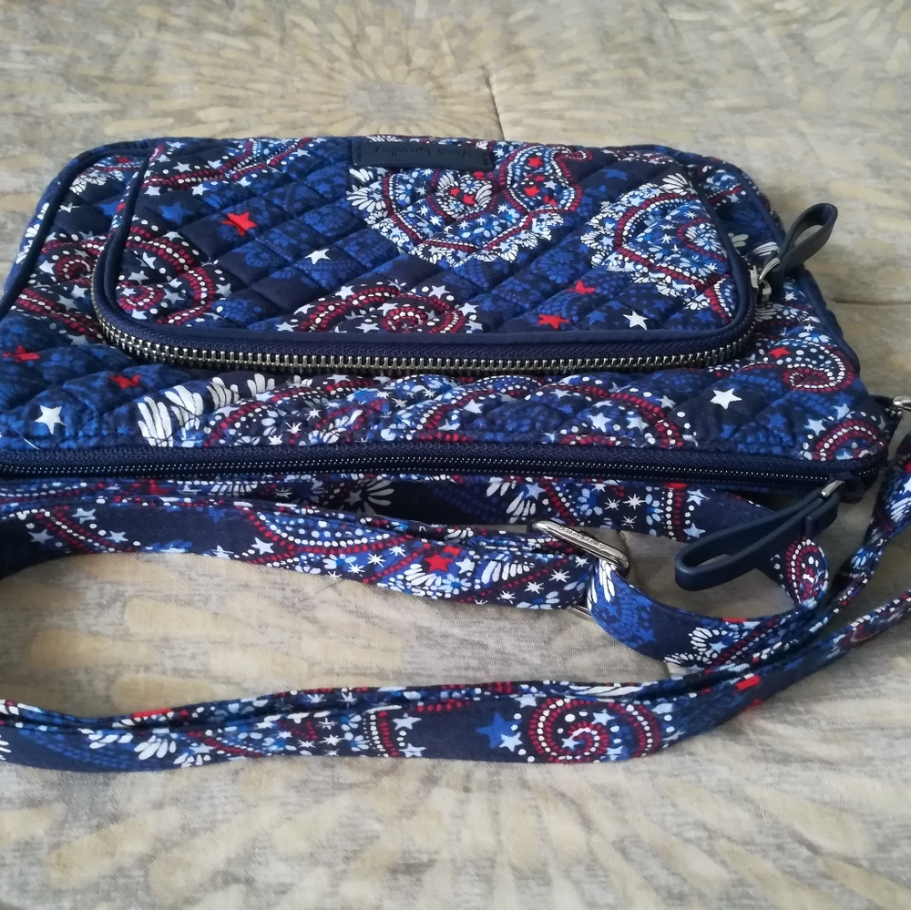 Vera Bradley NWOT crossbody purse. - Picture 9 of 15